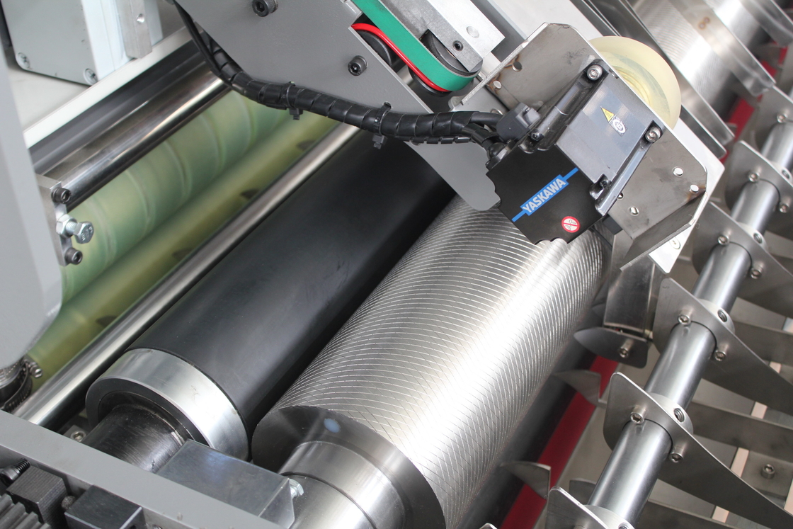 دستگاه لمیناتور فلوت با سرعت بالا 1450mm*1450mm DX-1450