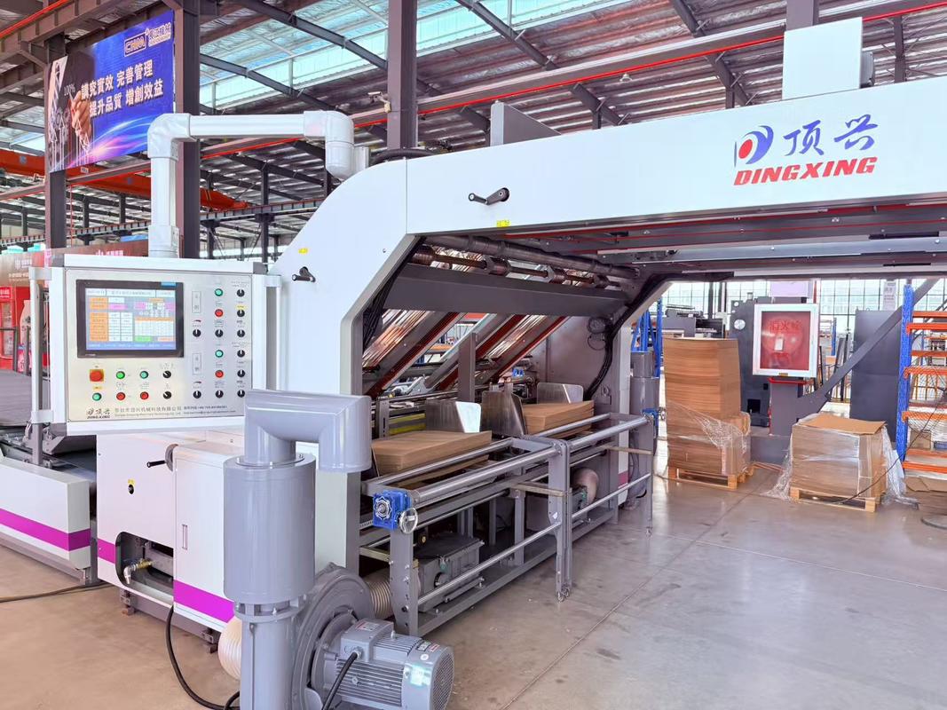 World Premiere Dual Channel Flute Laminator Machine Laminating Corrugated Flute Boards